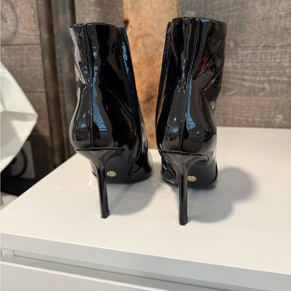 Zara Glossy Black Ankle Pointed-Toe Booties Patent Leather Size 5.5 - Picture 6 of 6